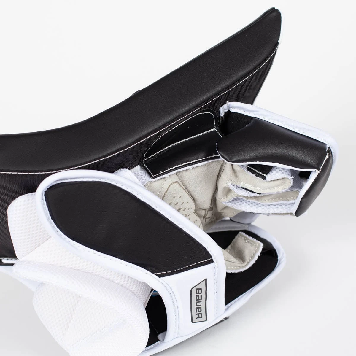 Bauer Vapor X2.7 Senior Goalie Blocker 4 Bauer Vapor X2.7 Senior Goalie Blocker - Image 4