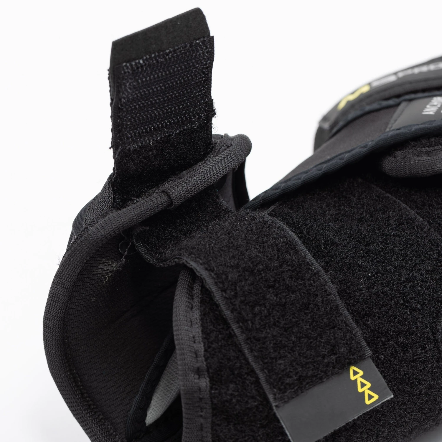 Bauer Supreme M5 Pro Junior Hockey Elbow Pads 5 Bauer Supreme M5 Pro Junior Hockey Elbow Pads - Image 5