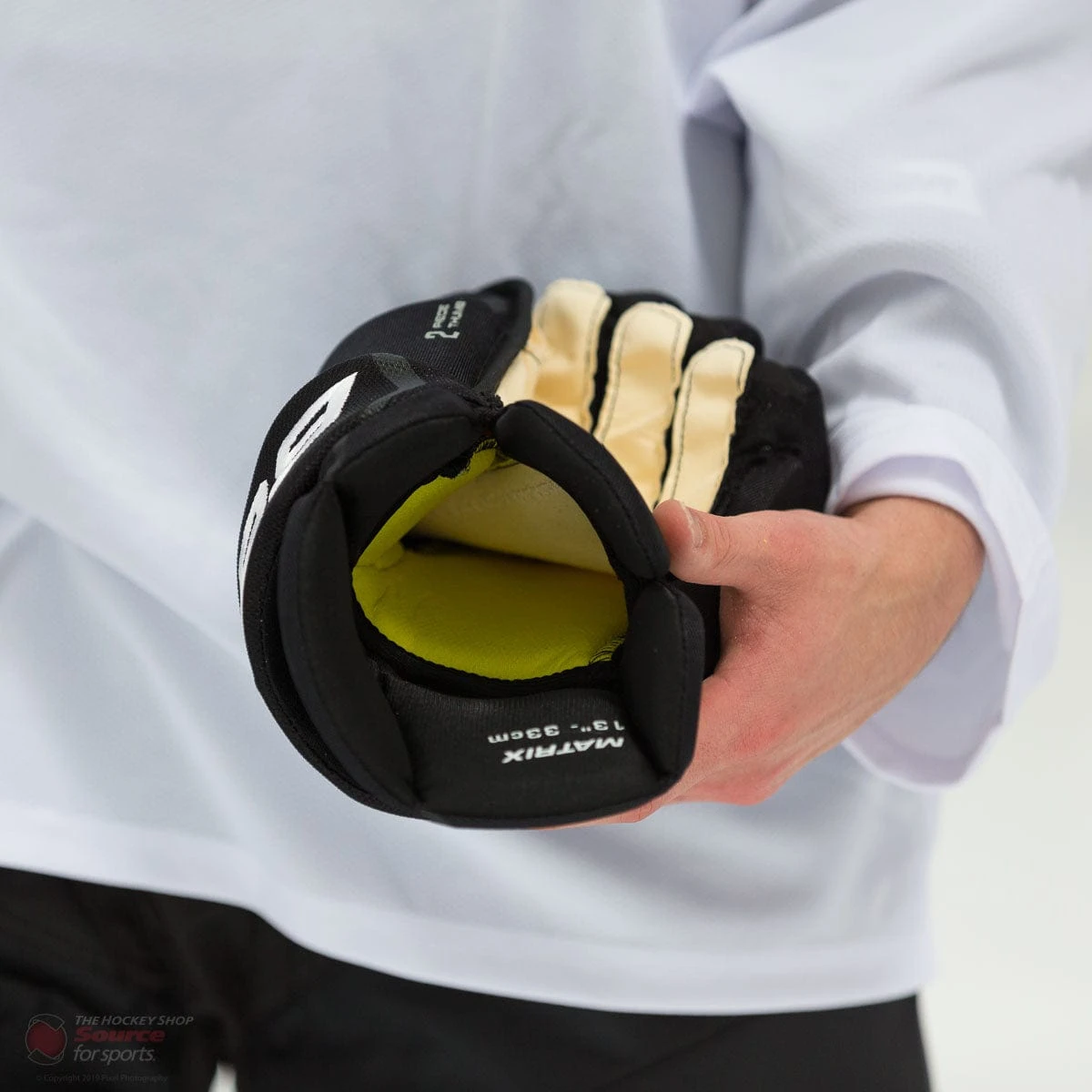 Bauer Supreme Matrix Senior Hockey Gloves (2019) 16 Bauer Supreme Matrix Senior Hockey Gloves (2019) - Image 16