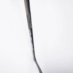 Bauer Vapor HyperLite Junior Hockey Stick - 50 Flex -Warrior Shop bauer hockey sticks bauer vapor hyperlite junior hockey stick 50 flex 28796991340610