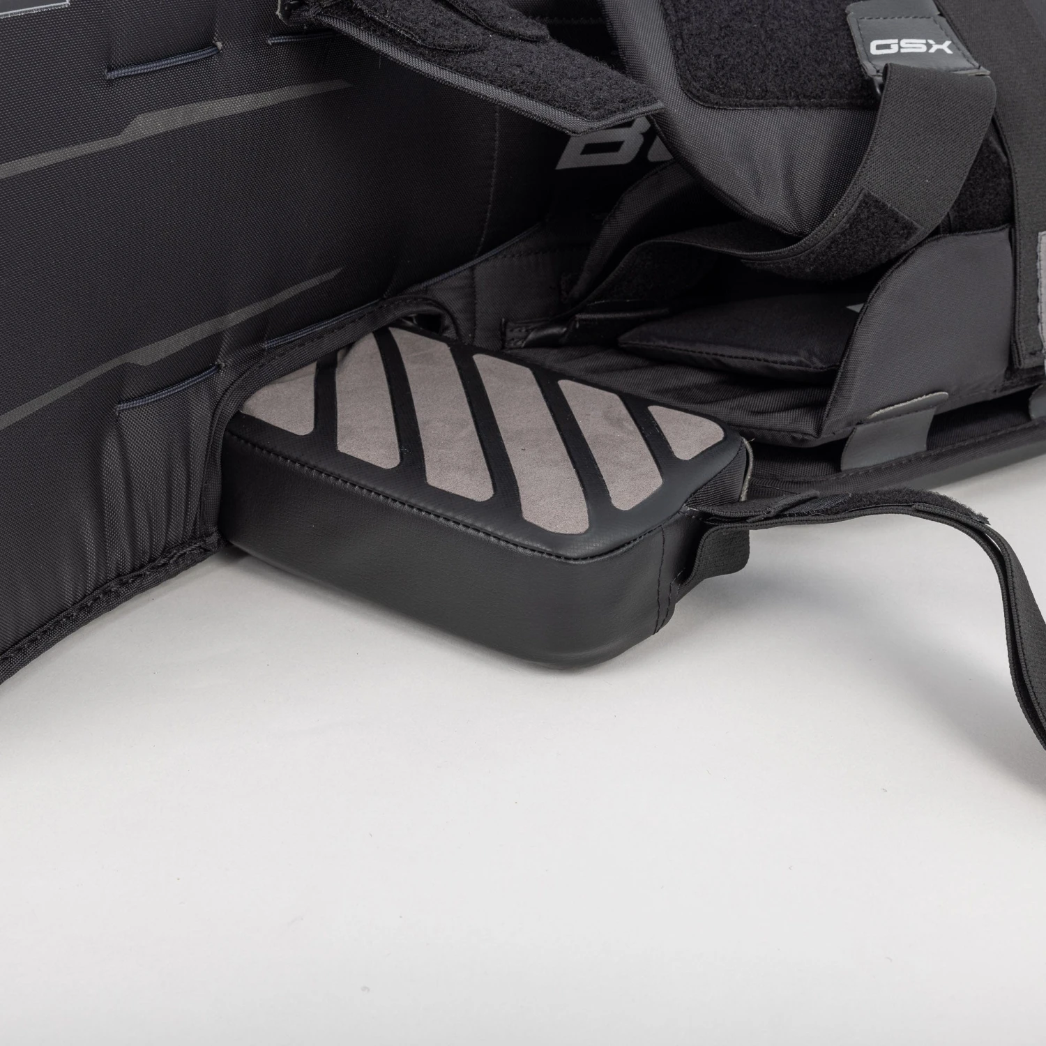 Bauer GSX Senior Goalie Leg Pads S23 12 Bauer GSX Senior Goalie Leg Pads S23 - Image 12