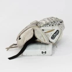 Brian's S Series Junior Goalie Catcher - Demo B -Warrior Shop brian s catchers demo brian s s series junior goalie catcher demo b white regular 15169443430466
