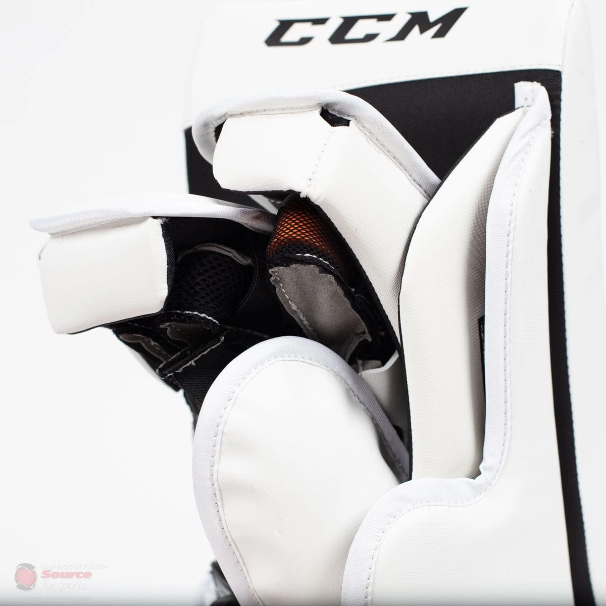 CCM Extreme Flex E4.5 Senior Goalie Blocker - Source Exclusive 7 CCM Extreme Flex E4.5 Senior Goalie Blocker - Source Exclusive - Image 7
