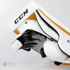 CCM Extreme Flex E5.9 Senior Goalie Blocker 17 CCM Extreme Flex E5.9 Senior Goalie Blocker -Warrior Shop ccm blockers ccm extreme flex e5 9 senior goalie blocker 27988477313090