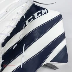 CCM Extreme Flex E5.9 Intermediate Goalie Catcher -Warrior Shop ccm catchers ccm extreme flex e5 9 intermediate goalie catcher 27988516634690