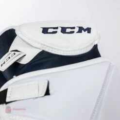 CCM Extreme Flex E5.9 Intermediate Goalie Catcher -Warrior Shop ccm catchers ccm extreme flex e5 9 intermediate goalie catcher 27988516667458