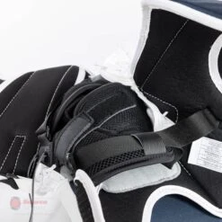 CCM Extreme Flex E5.9 Intermediate Goalie Catcher -Warrior Shop ccm catchers ccm extreme flex e5 9 intermediate goalie catcher 27988517126210