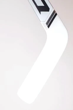 CCM Extreme Flex 4 Pro Senior Goalie Stick -Warrior Shop ccm goalie sticks ccm extreme flex 4 pro senior goalie stick 28777367928898