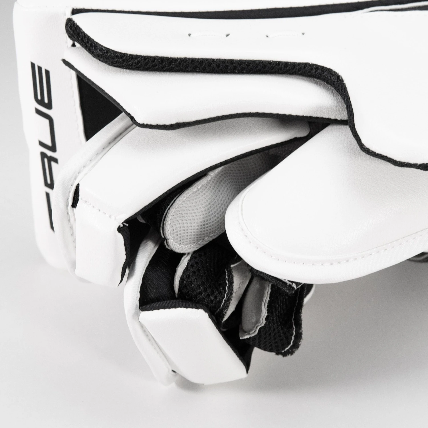 TRUE L12.2 Senior Goalie Blocker - Stock 9 TRUE L12.2 Senior Goalie Blocker - Stock - Image 9