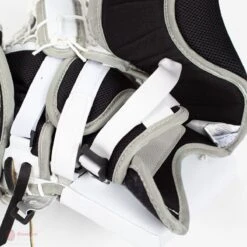 Vaughn Velocity Pro V Elite 2 Pro Carbon Senior Goalie Catcher -Warrior Shop vaughn catchers vaughn velocity pro v elite 2 pro carbon senior goalie catcher 5670451675202