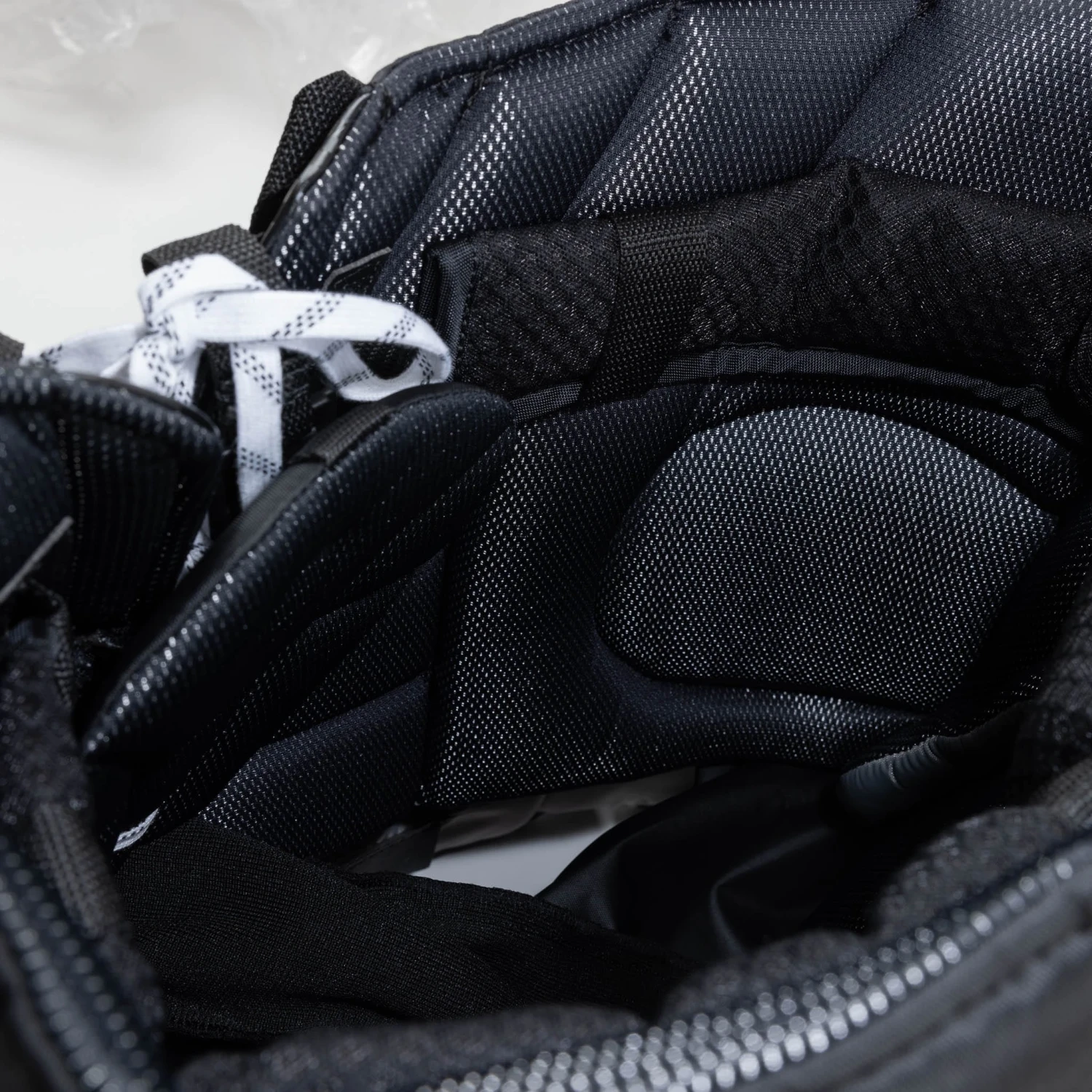 Vaughn Ventus SLR3 Junior Goalie Pants 9 Vaughn Ventus SLR3 Junior Goalie Pants - Image 9