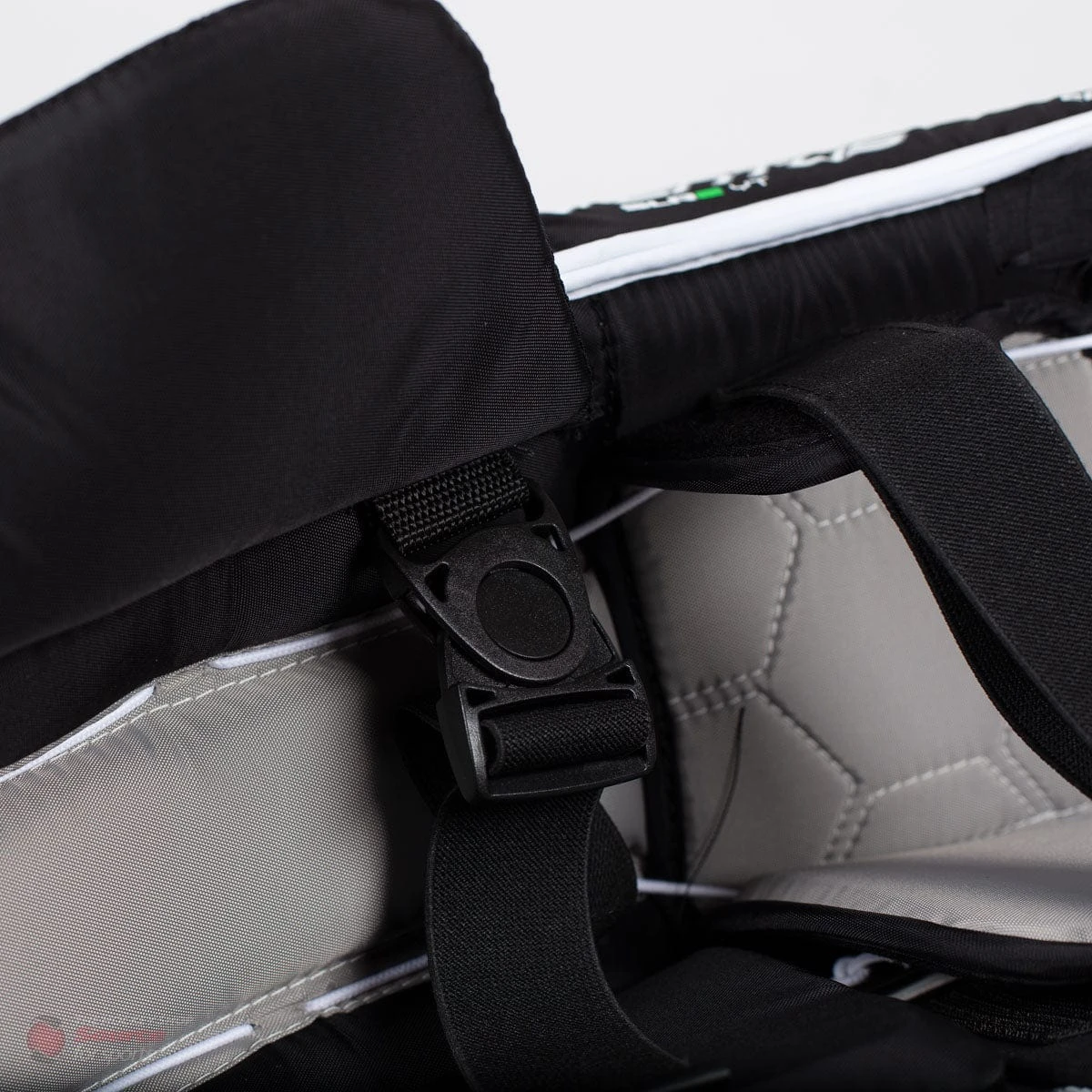 Vaughn Ventus SLR2 Youth Goalie Leg Pads 8 Vaughn Ventus SLR2 Youth Goalie Leg Pads - Image 8