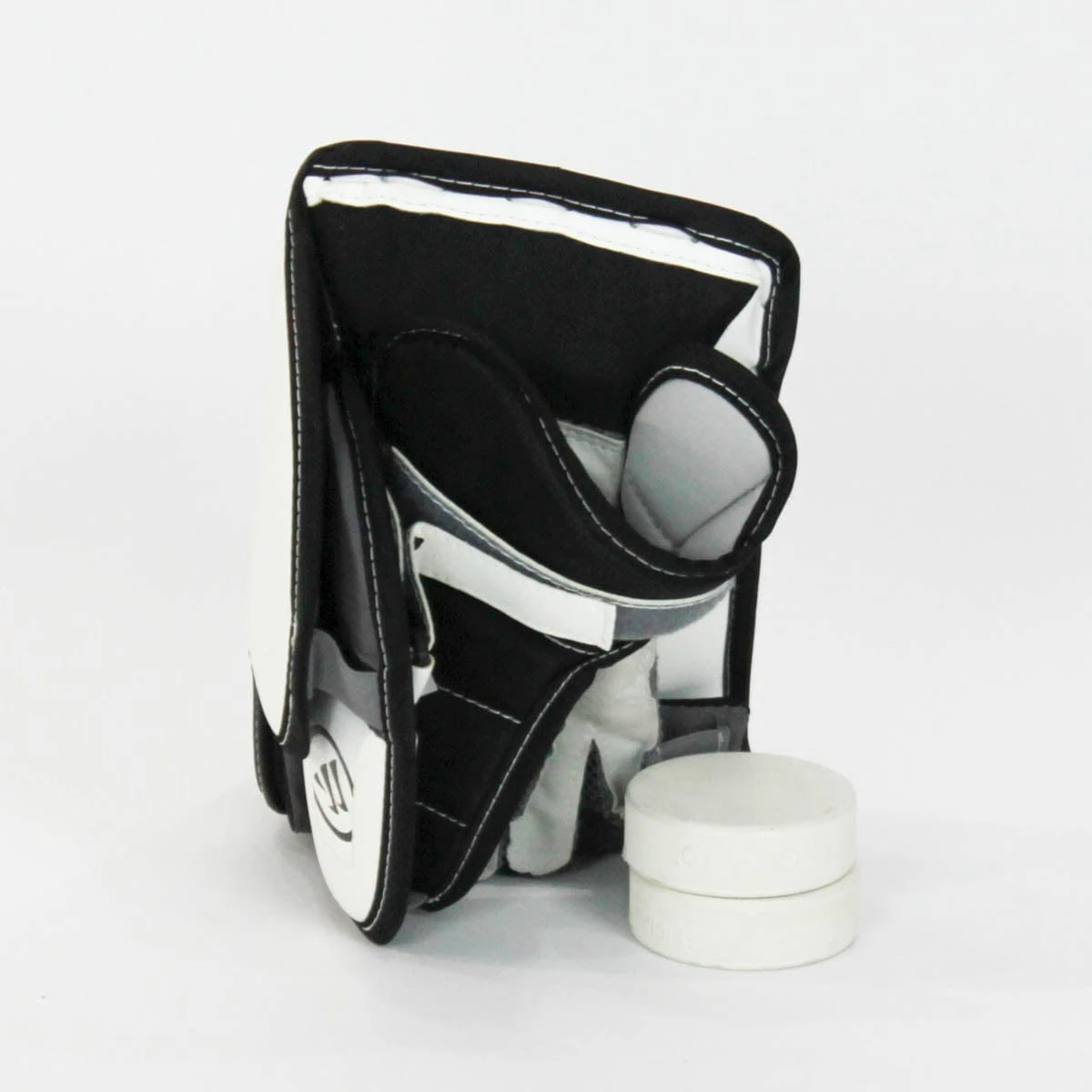 Warrior Ritual G3 Youth Goalie Blocker - Demo A 2 Warrior Ritual G3 Youth Goalie Blocker - Demo A - Image 2