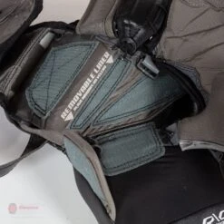 Warrior Ritual G5 Pro Senior Goalie Catcher -Warrior Shop warrior catchers warrior ritual g5 pro senior goalie catcher 14051005333570