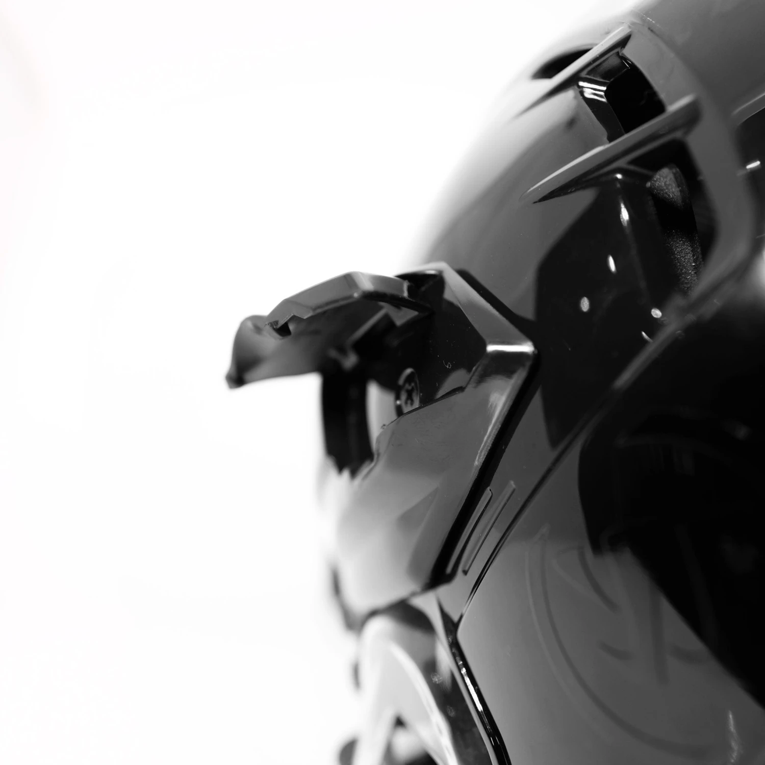 Warrior Covert CF 100 Hockey Helmet 6 Warrior Covert CF 100 Hockey Helmet - Image 6